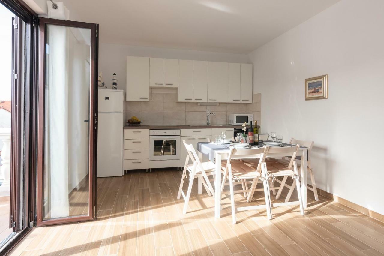 Apartman Lipotica Diklo 扎达尔 外观 照片