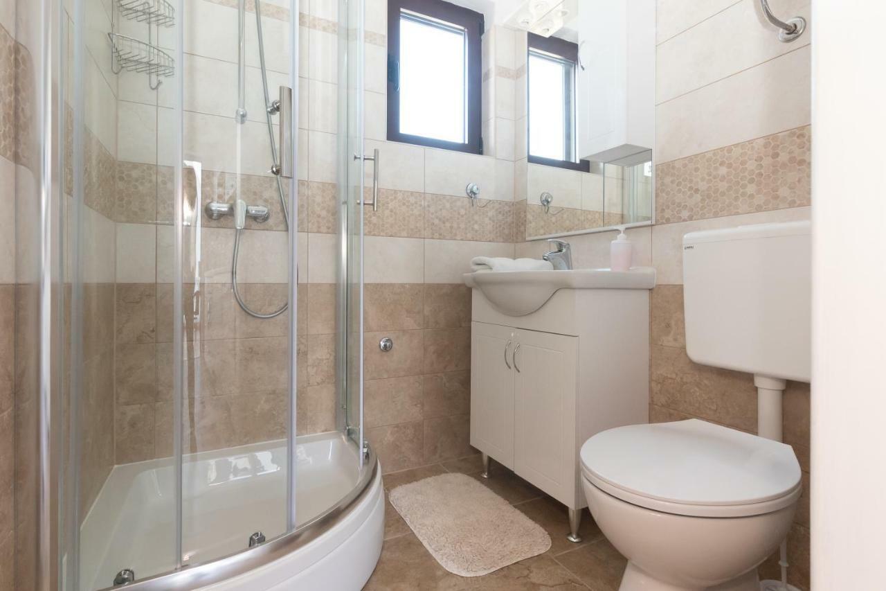Apartman Lipotica Diklo 扎达尔 外观 照片