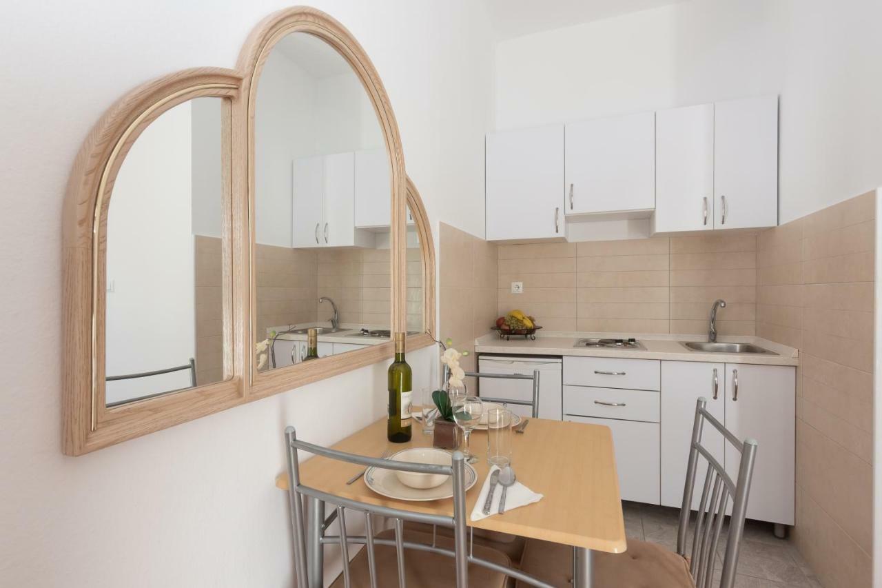Apartman Lipotica Diklo 扎达尔 外观 照片