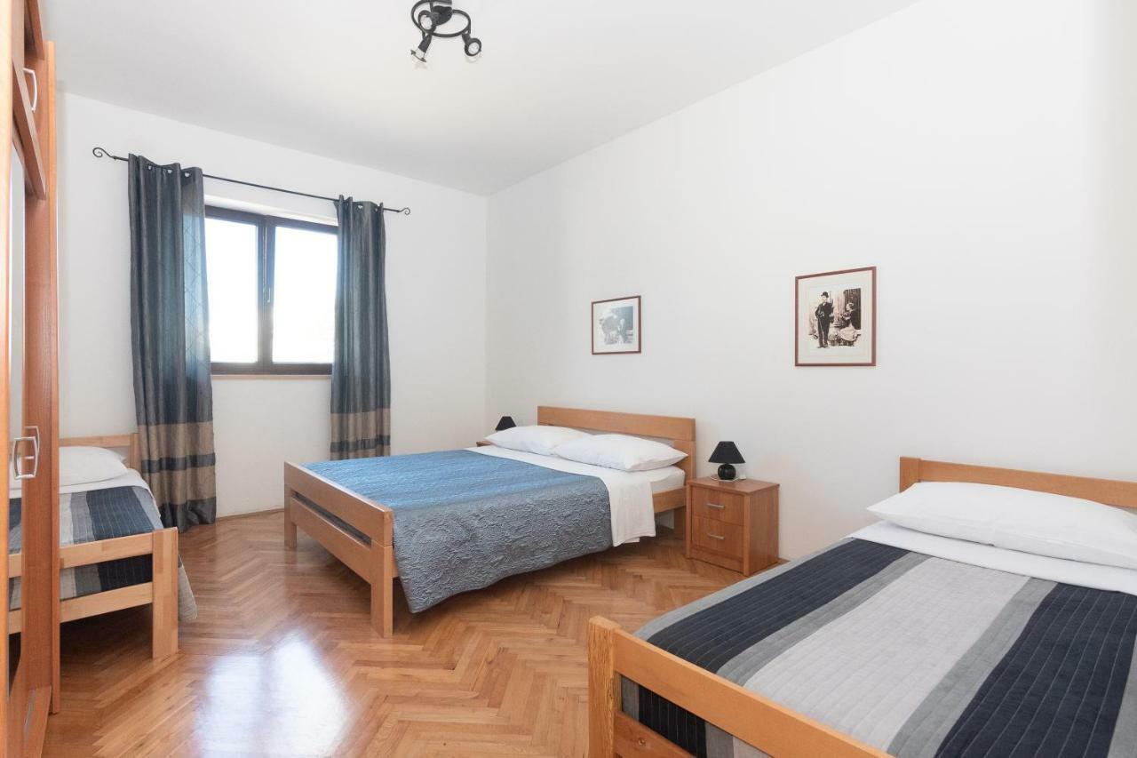Apartman Lipotica Diklo 扎达尔 外观 照片