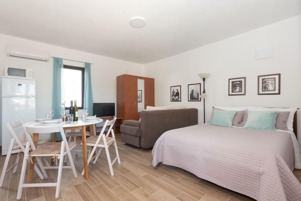 Apartman Lipotica Diklo 扎达尔 外观 照片